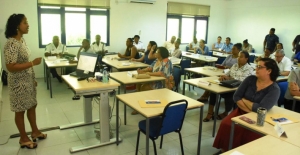 Ms Mohideen conducting the training